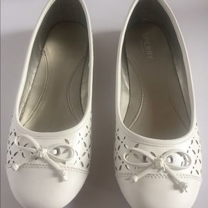 Sperry Top Sider Bethany White Flats Sz 4.5 M